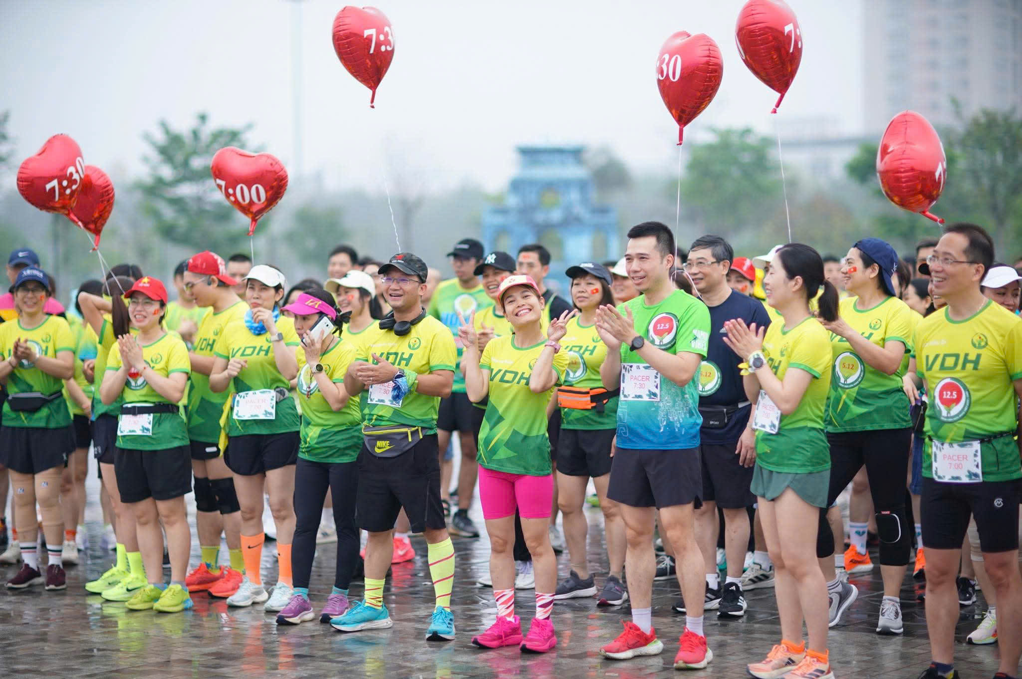 Vượt rào cùng Kute
