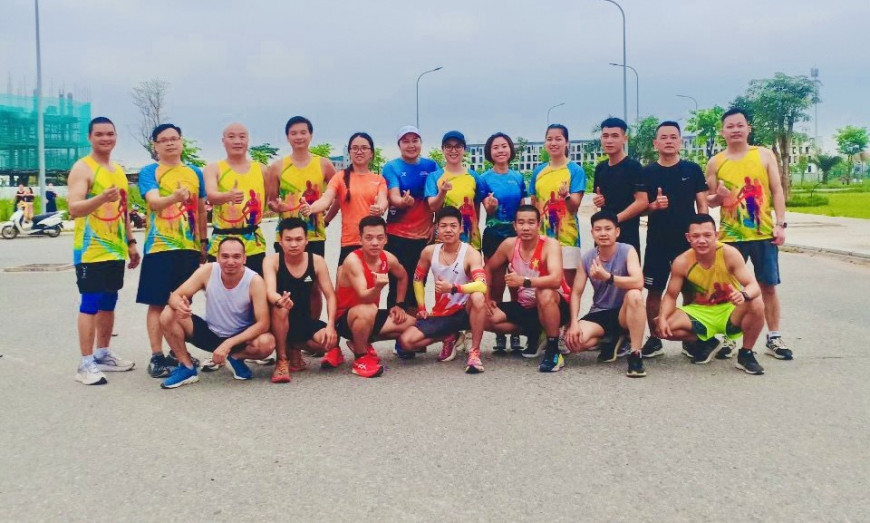 Kim Chung Di Trạch Runners - Vượt qua nắng nóng