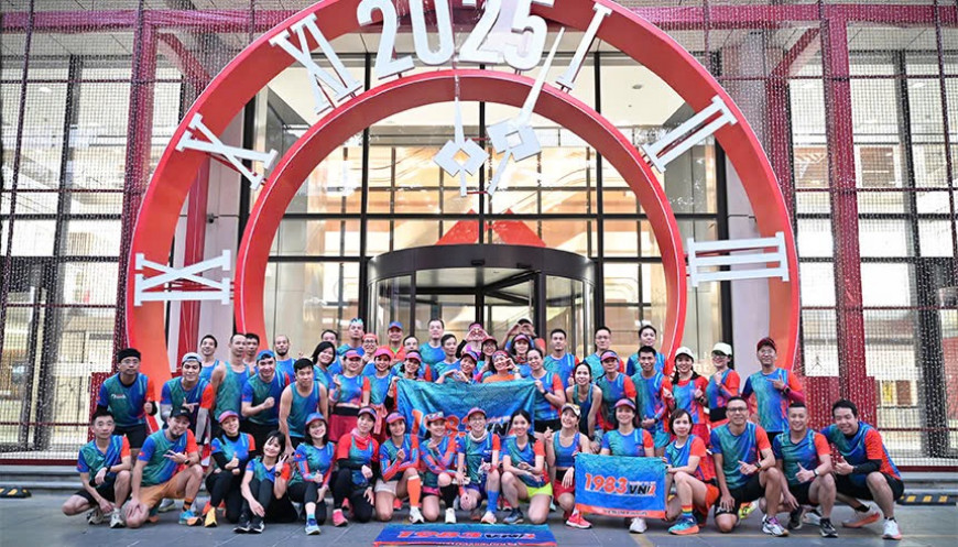1983 Vietnam Runners Tháng Năm Rực Rỡ