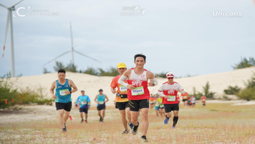 QTR - Long run cuối tuần chào mừng kỷ niệm 77 năm ngày CMT8 thành công, 77 năm ngày truyền thống lực lượng CAND và 17 năm ngày hội toàn dân bảo vệ ANTQ