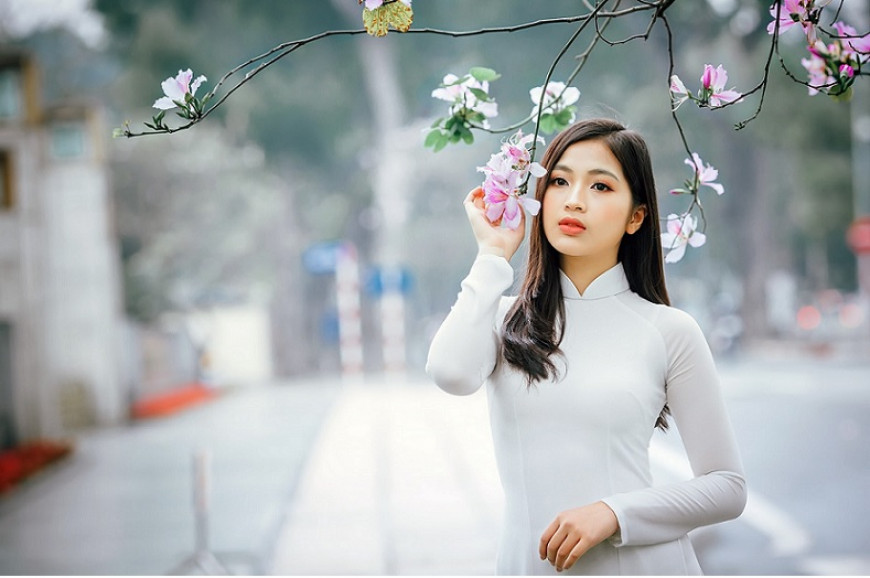 Tháng Hai - Hoa Ban ngập tràn