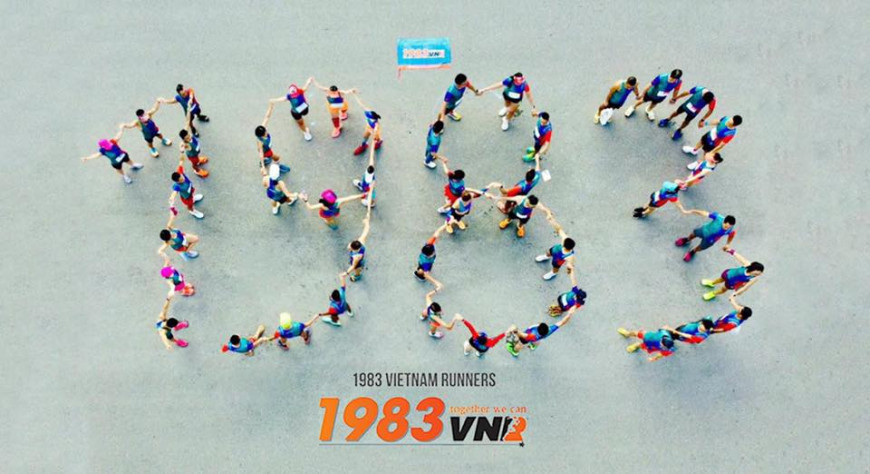 1983VNR - Tết con rồng - Heo lông nhông ngoài đường