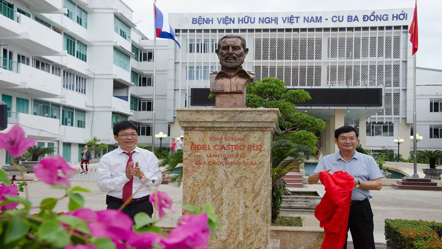 Lãnh tụ Cu-ba Phi-đen Ca-xtơ-rô huyền thoại trong ký ức của mọi người 13-8