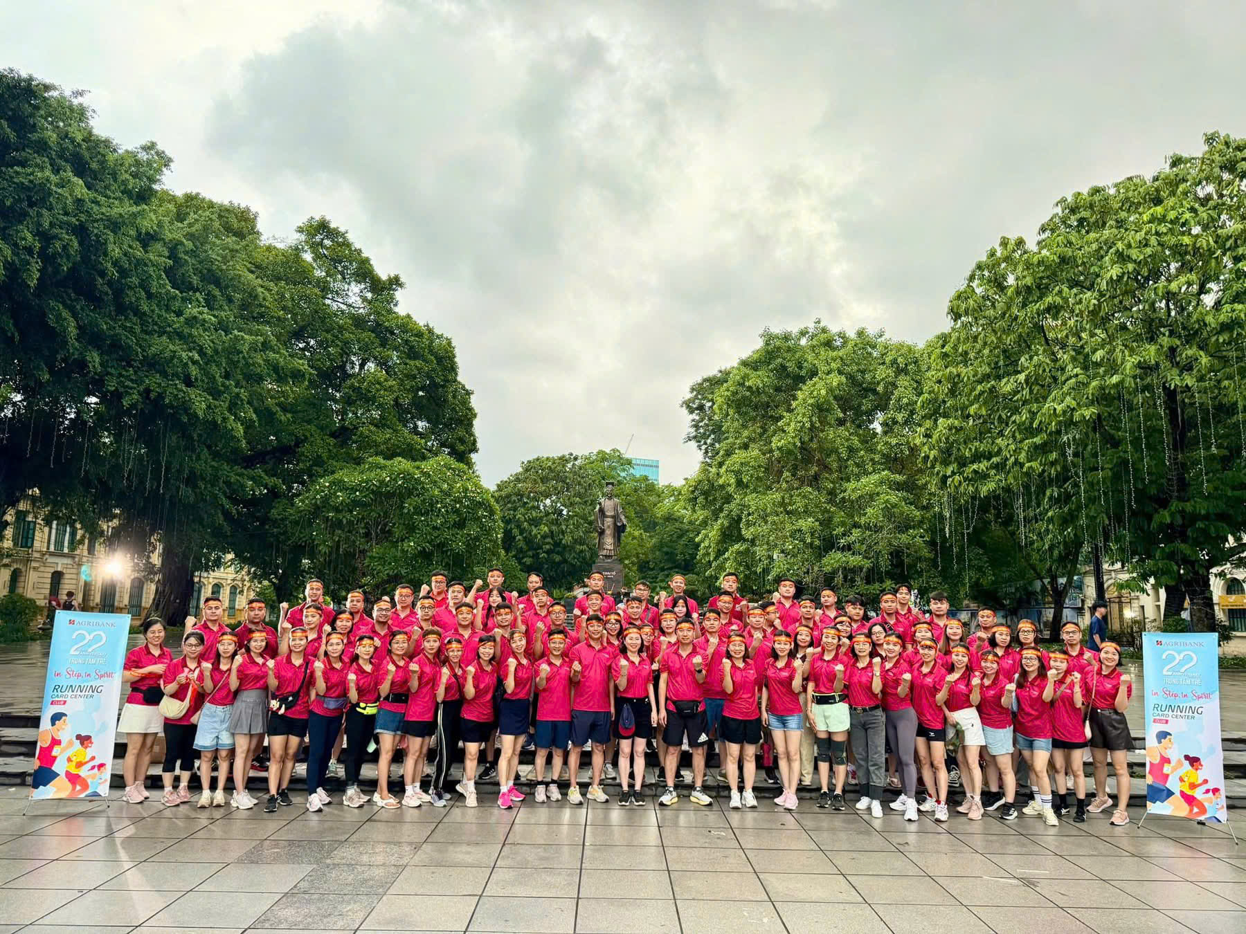 RUN AS ONE  đồng lòng tiến bước