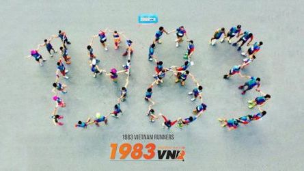 1983VNR - Tết con rồng - Heo lông nhông ngoài đường