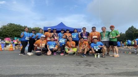 Tân Châu chạy cùng nhau